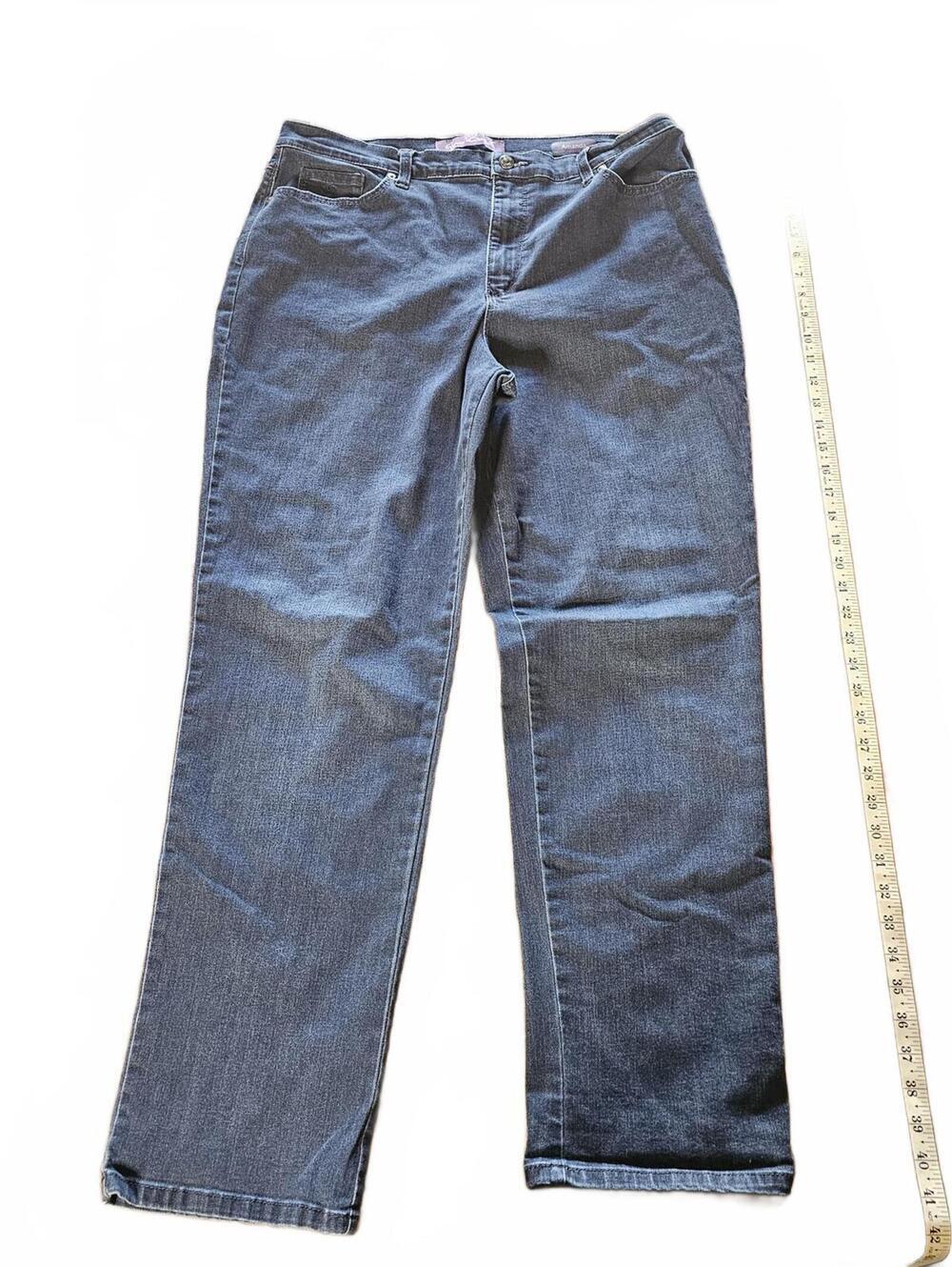 Women's Blue Denim Straight-Leg Jeans Size 16